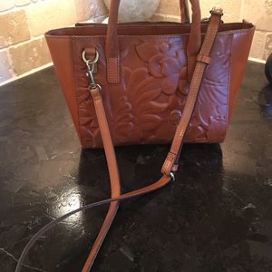 Beautiful tan Patrisha Nash purse.